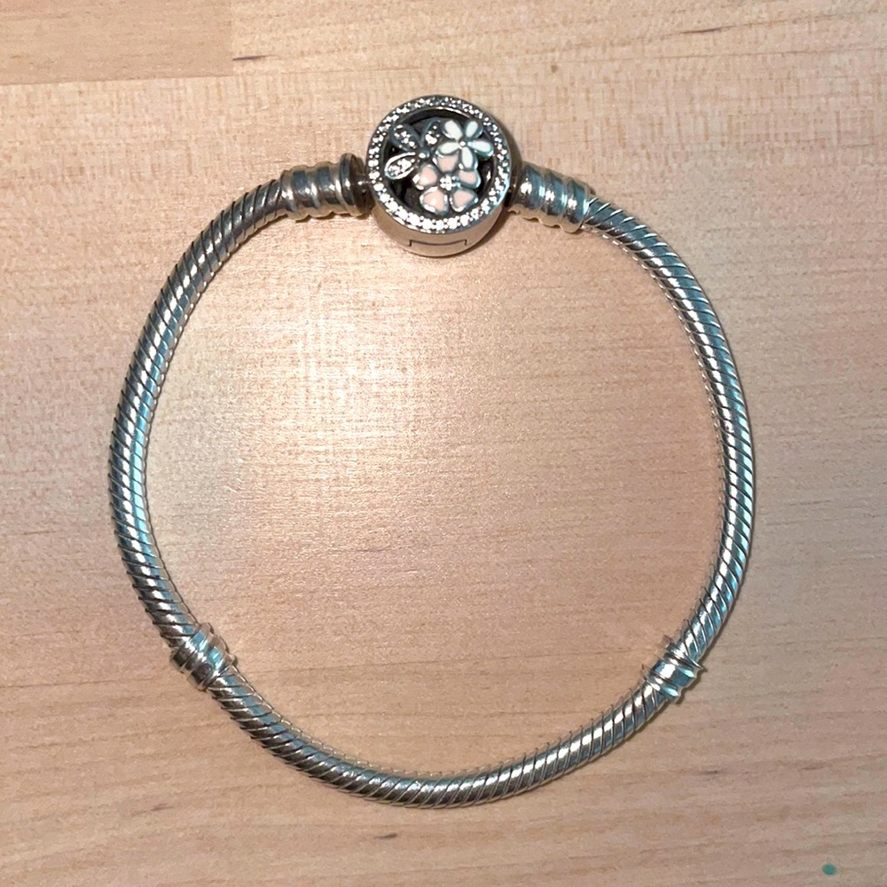 Authentic pandora poetic blooms bracelet